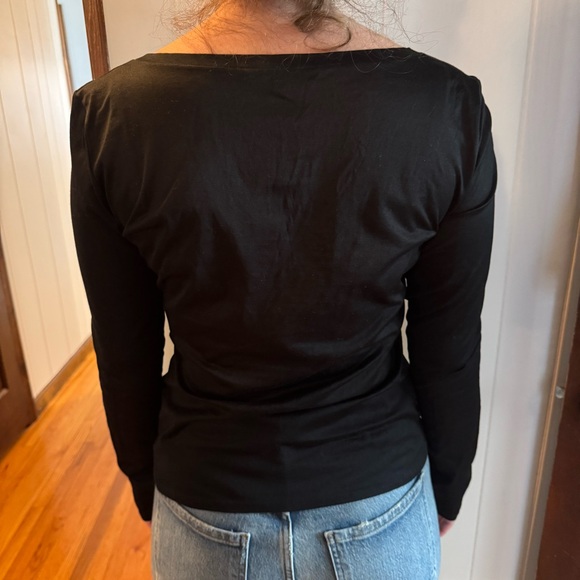 Gucci Cotton Top V Neck With Beautiful Detail & Slight Ruching - Picture 2 of 13